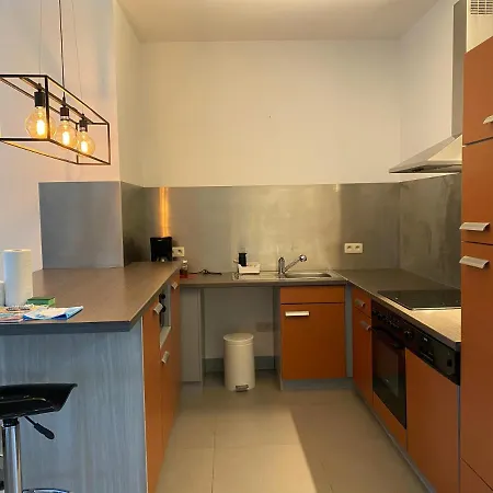 شقة Modern Appartement Met Gratis Parking, Zeer Rustig